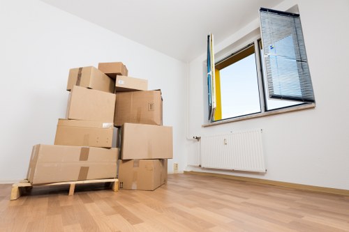Local removal truck service for access and parking challenges